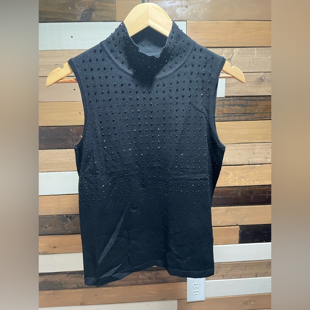 New Small Cable and Gauge Women’s Sleeveless Turtleneck Studded Shirt Black